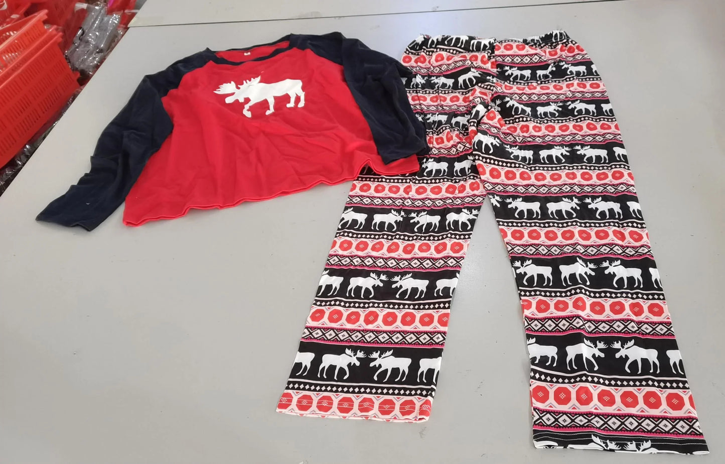 Family Matching Christmas Pajamas - GeeNuxe 